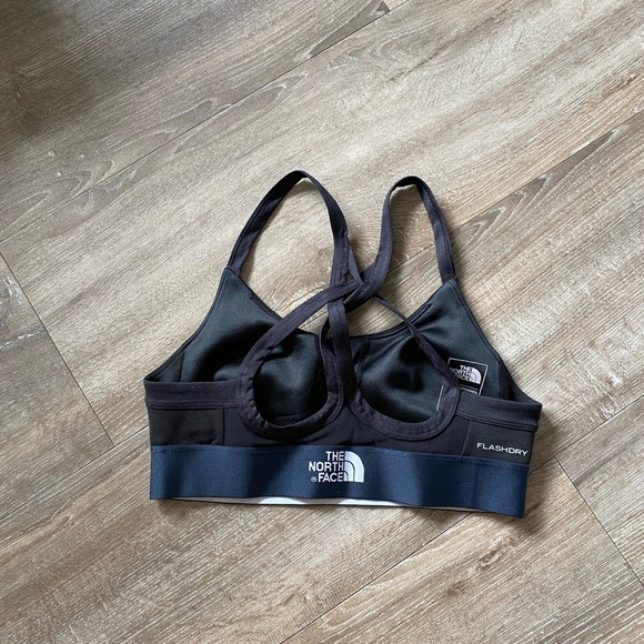 NORTH FACE SPORTS BRA (XS) - Picture 2 of 4